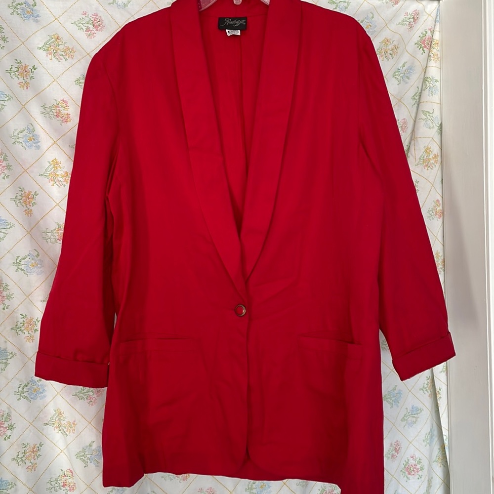 Radcliffe size 18 red 3/4 sleeve blazer 55% polyester 35% cotton; one button